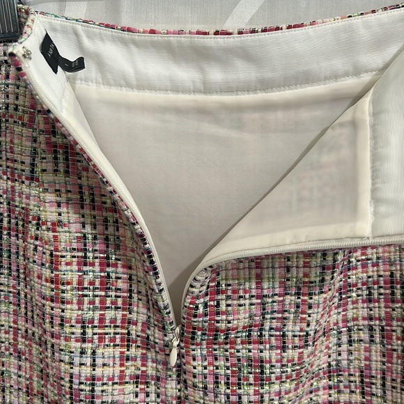 Ann Taylor Pink Tweed skirt, Size 8 - Picture 3 of 8